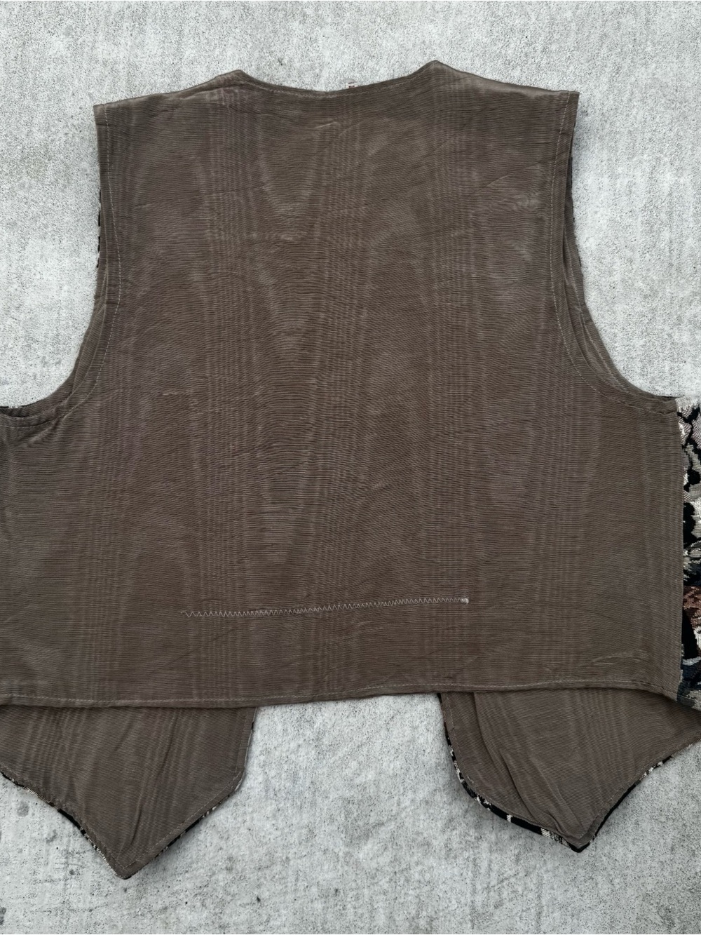 Vintage Embroidered Cat Vest - Picture 7 of 7